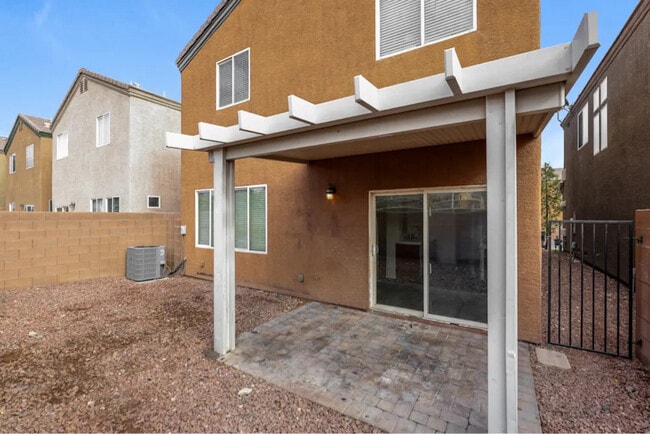 property at 6734 Bravura Ct