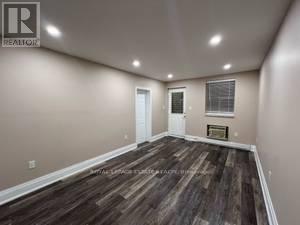 42A Squires Ave in Toronto, ON - Building Photo - Building Photo