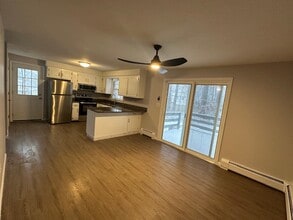 44 Bishop Ave in Southington, CT - Building Photo - Building Photo