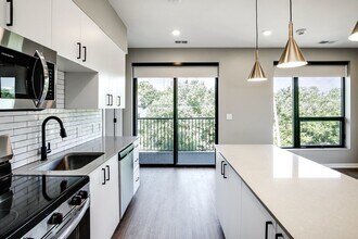 Boho Flats in Omaha, NE - Foto de edificio - Building Photo