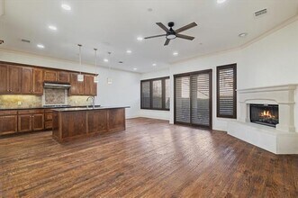 14739 Stanford Ct in Dallas, TX - Foto de edificio - Building Photo
