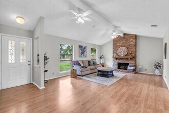 10302 Timbercrest Ln in Austin, TX - Building Photo - Building Photo