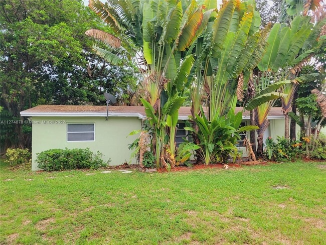 2504 NW 9th Ln, Unit 2 in Wilton Manors, FL - Foto de edificio - Building Photo