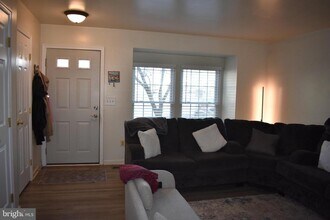 9464 Tea Berry Ct in Manassas, VA - Building Photo - Building Photo