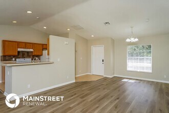 1273 SW Curtis St in Port St. Lucie, FL - Foto de edificio - Building Photo