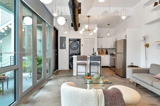 3062 Bird Ave in Miami, FL - Building Photo - Building Photo