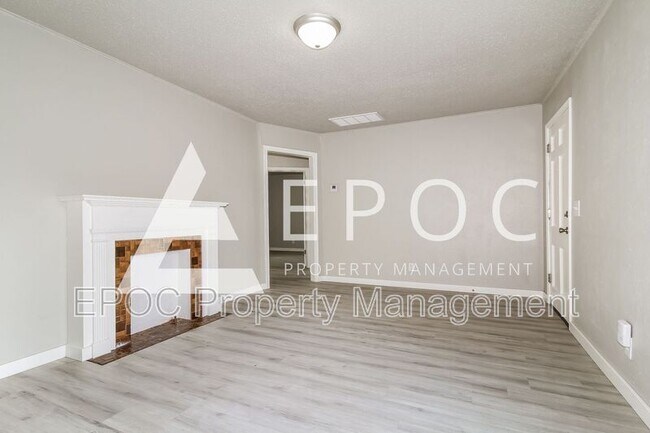 317 E Jacobs Dr in Midwest City, OK - Building Photo - Building Photo