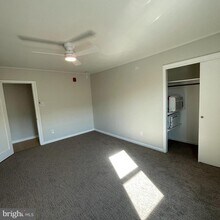 2721 E Somerset St in Philadelphia, PA - Building Photo - Building Photo