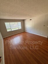 205 W Allen St in Springfield, IL - Building Photo - Building Photo