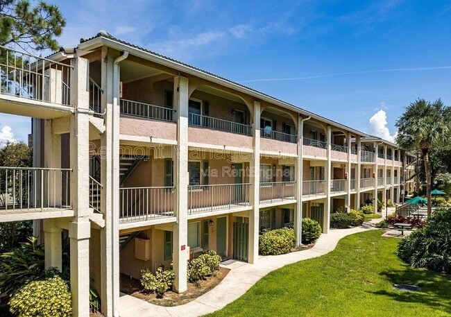 103 Oyster Bay Cir