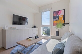 5875 Interceptor St in Los Angeles, CA - Building Photo - Building Photo