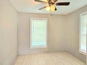 217 Cockerel St in Houston, TX - Building Photo - Building Photo