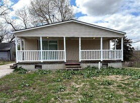 5700 Bales Ave in Kansas City, MO - Building Photo