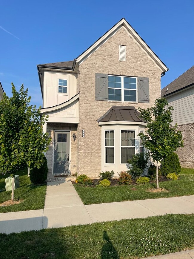 property at 131 Oasis Dr