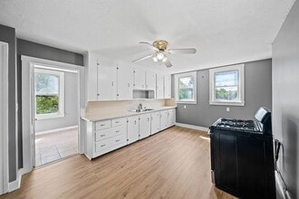 84 Tremont St in Taunton, MA - Building Photo - Building Photo