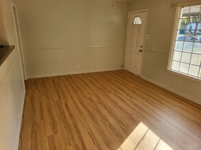 614 Highland Ave in Waxahachie, TX - Building Photo - Building Photo