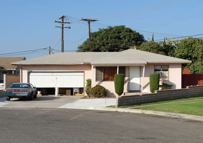 482 Yale Ct in Oxnard, CA - Building Photo - Building Photo