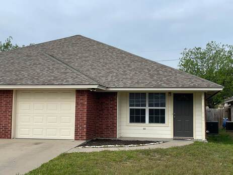 1830 N Paddock Ave in Stephenville, TX - Building Photo