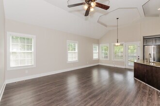 1724 Brick Ct in Nashville, TN - Building Photo - Building Photo