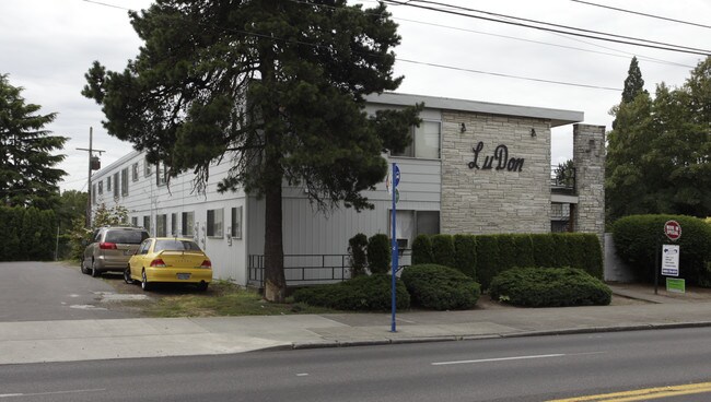 Lu Don Apartments in Portland, OR - Foto de edificio - Building Photo
