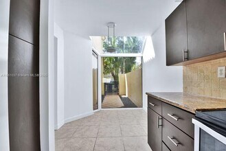 3501 Magellan Cir in Aventura, FL - Building Photo - Building Photo