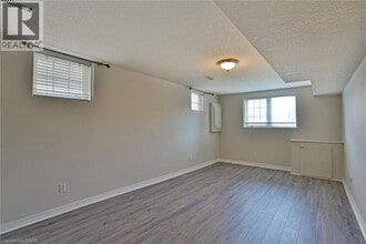 279 Nashville Cir in Hamilton, ON - Building Photo - Building Photo
