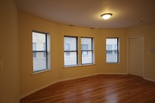 2807 W Lawrence Ave, Unit D2S in Chicago, IL - Building Photo