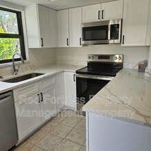 6300 Sugar Bush in Ft. Myers, FL - Building Photo - Building Photo