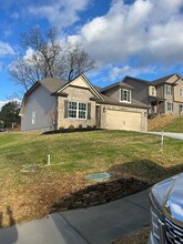 2615 Parkers Mdw Ln in Knoxville, TN - Foto de edificio - Building Photo