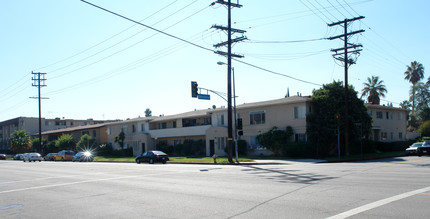 12656 Burbank Blvd in North Hollywood, CA - Building Photo - Building Photo