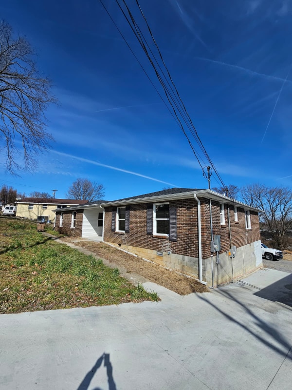 4904 Sherman Oaks Dr, Unit A in Nashville, TN - Foto de edificio - Building Photo