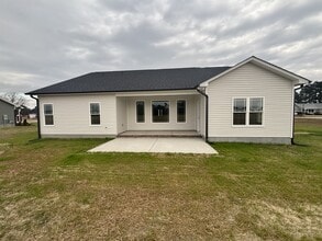 127 Godwin Ln in Dunn, NC - Building Photo - Building Photo