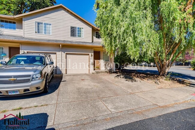 3901 SW Pinewood Way in Beaverton, OR - Building Photo - Building Photo