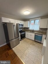 8523 Mansfield Ave in Philadelphia, PA - Building Photo - Building Photo