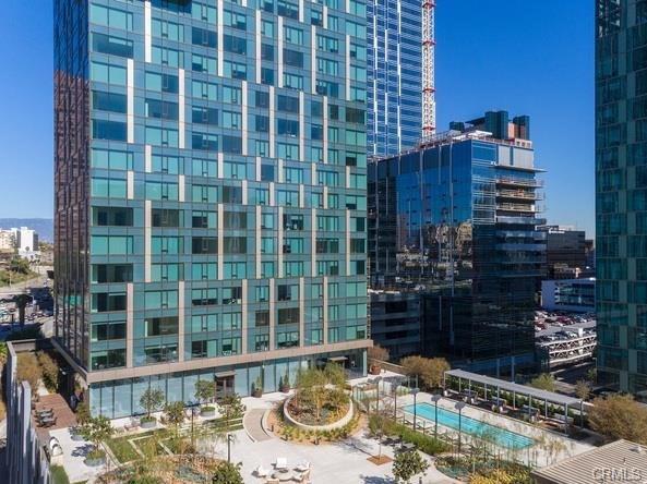 877 Francisco St, Unit 1005 in Los Angeles, CA - Building Photo