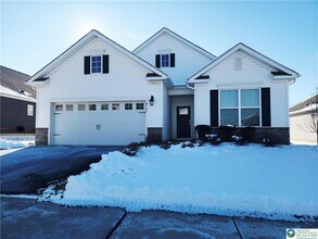 8142 Century Blvd in Breinigsville, PA - Building Photo - Building Photo