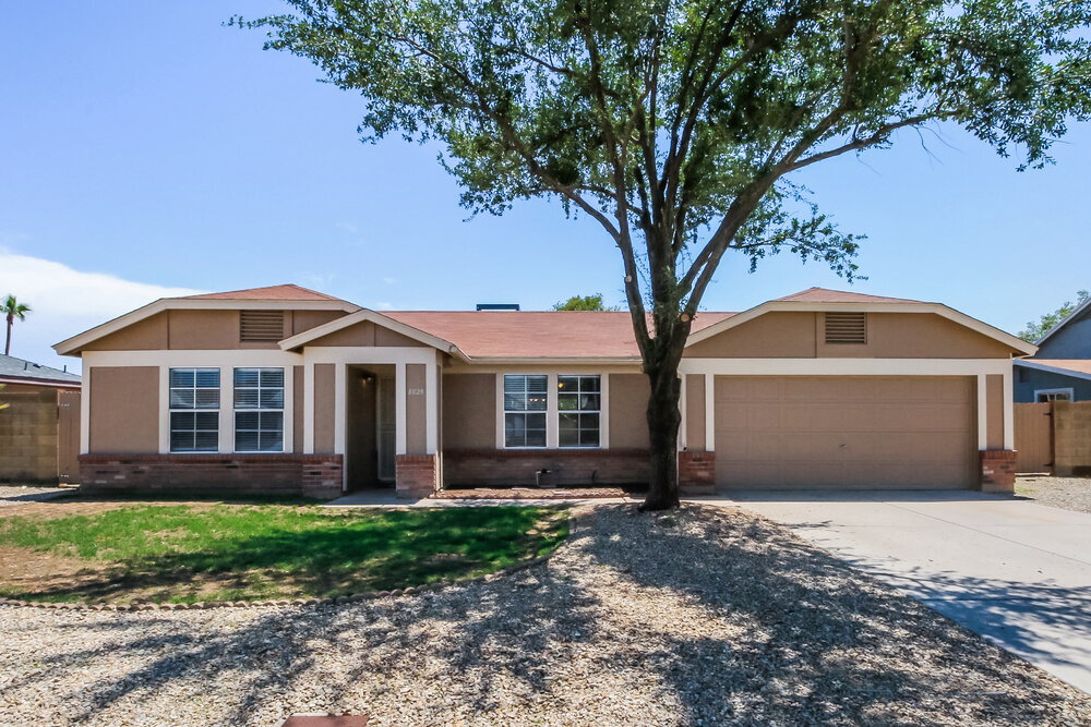 8025 E Colby St in Mesa, AZ - Foto de edificio