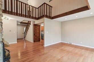 23460 W N Lakewood Ln in Lake Zurich, IL - Building Photo - Building Photo