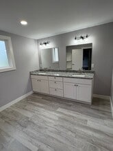 227 N 2nd Ave in Stayton, OR - Building Photo - Building Photo