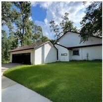 6123 Northway Dr in Spring, TX - Building Photo