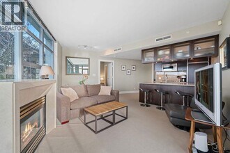 628 Kinghorne Mews in Vancouver, BC - Building Photo - Building Photo