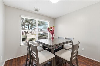 14530 Morningside Vw Dr in Houston, TX - Building Photo - Building Photo