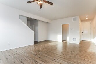 3905 John Ave in Castle Rock, CO - Foto de edificio - Building Photo