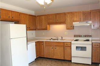 3223-3223 Wanta Dr in Plover, WI - Building Photo - Building Photo