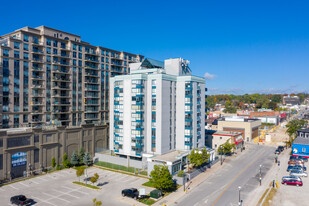 Harbour Pointe Apartments