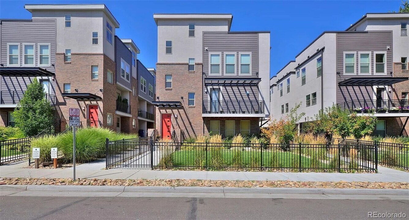 1315 Jackson St in Denver, CO - Building Photo