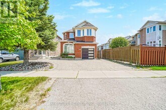 73 Bridlepath St in Richmond Hill, ON - Building Photo - Building Photo