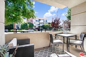 11921 Dorothy St in Los Angeles, CA - Building Photo - Building Photo