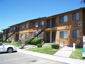 Riverview Apartments in Elko, NV - Building Photo - Building Photo