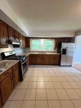 17060 Oconto Ave in Tinley Park, IL - Building Photo - Building Photo
